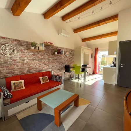 Maison F2, Neuve Au Calme Avec Jardinet Ла Кро Екстериор снимка