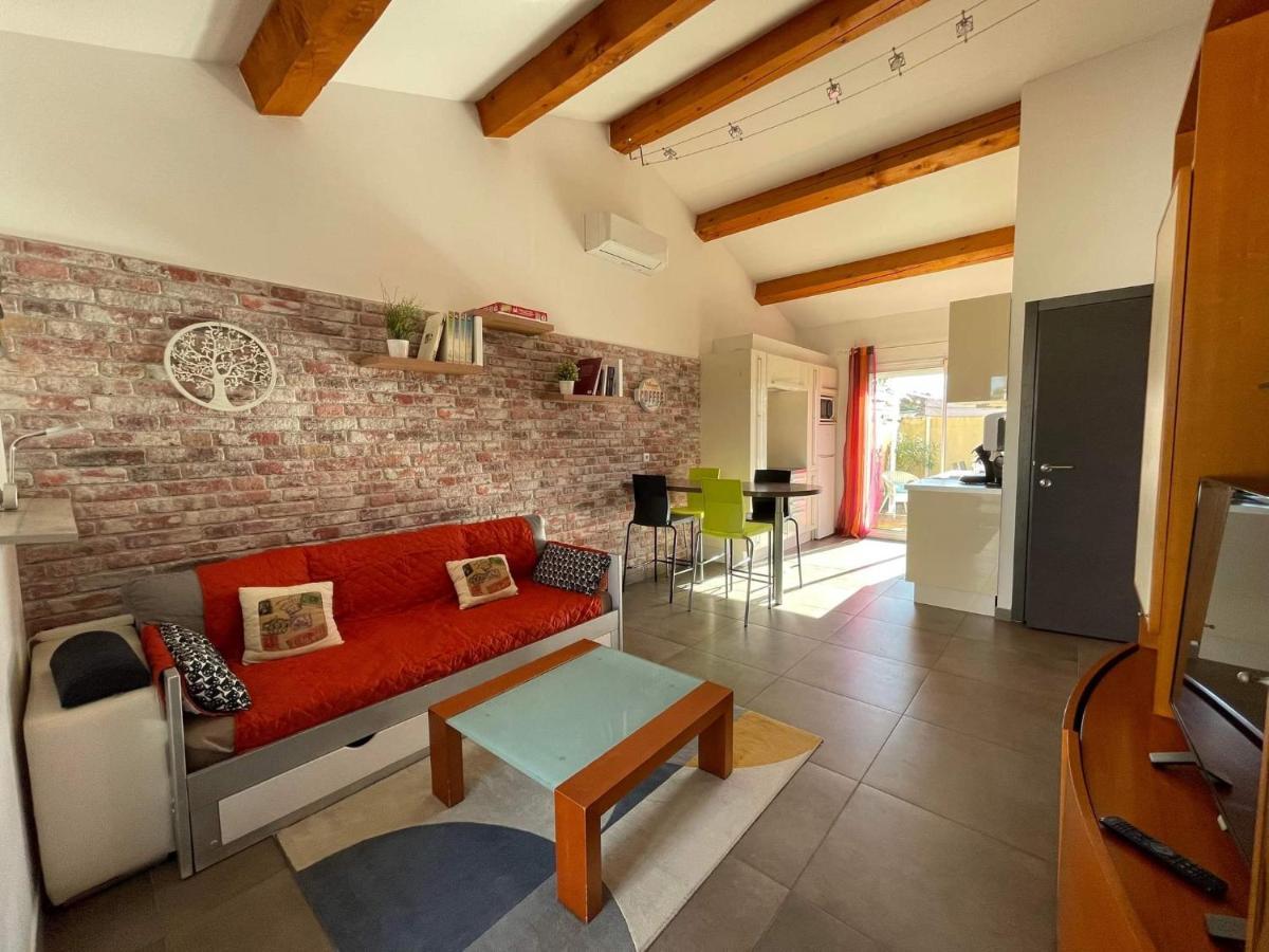 Maison F2, Neuve Au Calme Avec Jardinet Ла Кро Екстериор снимка